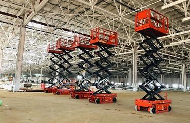 南昌剪叉升降平臺、高空作業車及路燈車租賃與機械設備研發服務